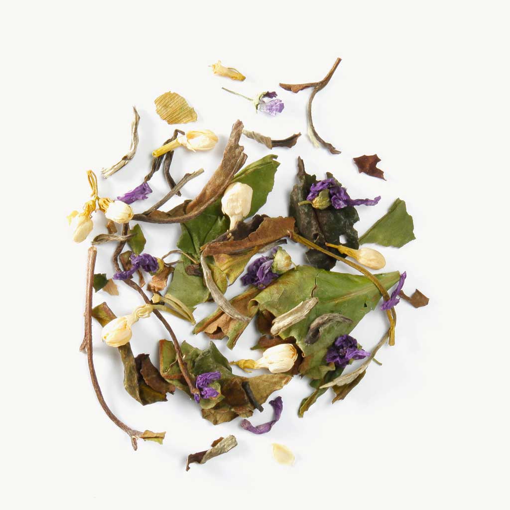 White Elixir Tea Leaves by Quinteassential